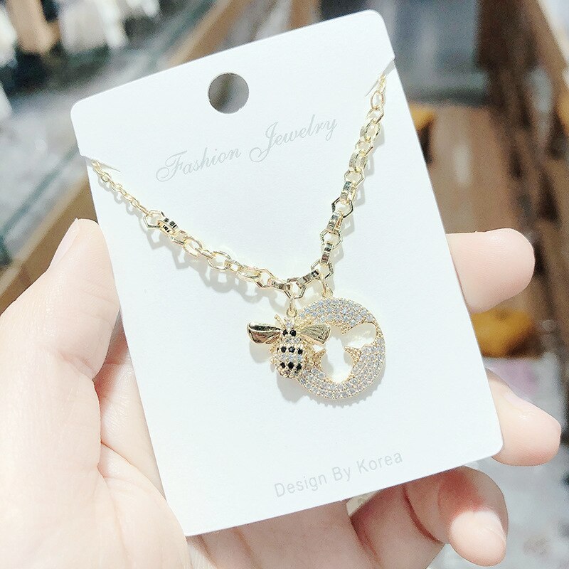 New Necklace Cute Bee Invisible Magnetic Snap Pendant Fashion Micro Inlaid Zircon Ornament