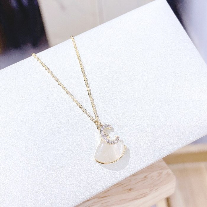 Korean Style Fashion Personalized Small Skirt Necklace Women's Simple Clavicle Chain Jewelry