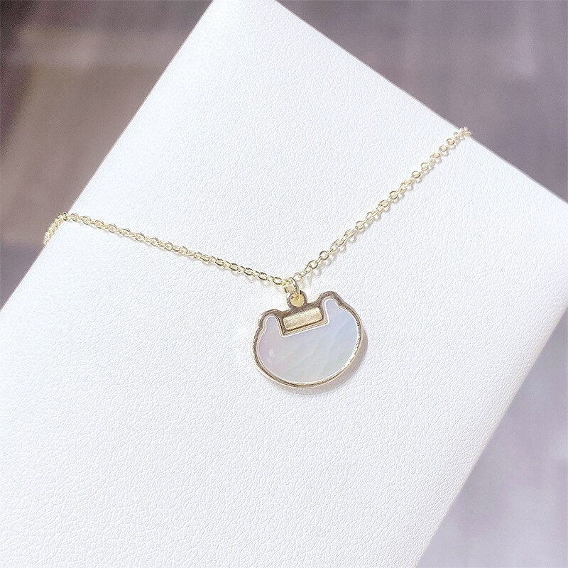 Necklace Women's Korean-Style Fresh Light Bead Longevity Lock Shell Clavicle Chain Women's Necklace Ornament Wholesale