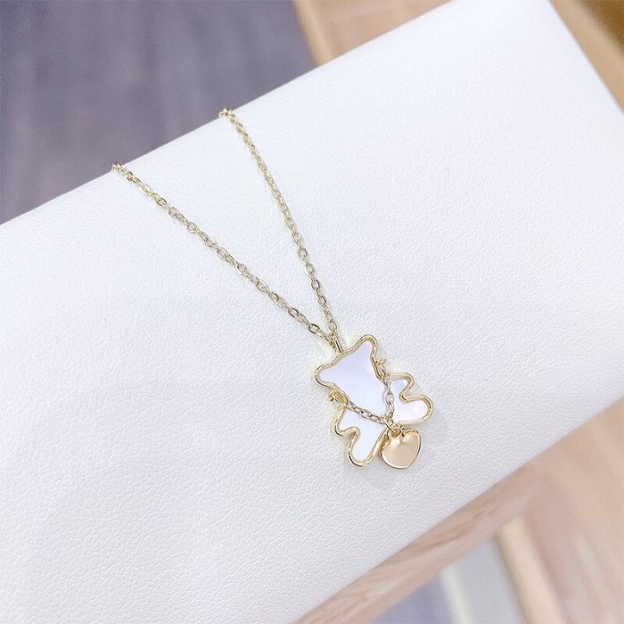 New Fashion Fritillary Necklace Female Love Heart Bear Shell Clavicle Chain Jewelry Wholesale