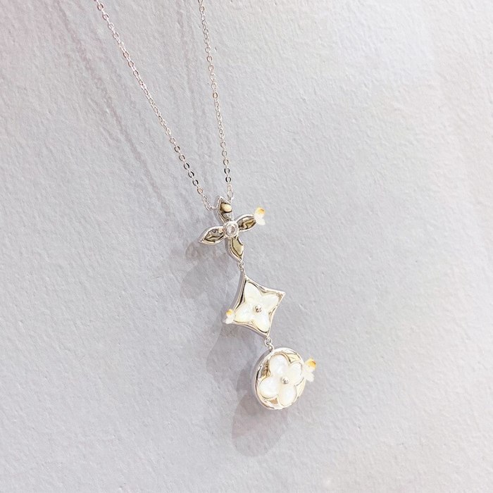New Four-Leaf Clover Fritillary Necklace Clavicle Chain Elegant Pendant Necklace Fashion All-Matching Jewelry