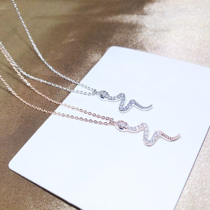 Copper Micro Diamond Simulated Snakes Personality Necklace Korean Isn Fashion Pendant Necklace Women