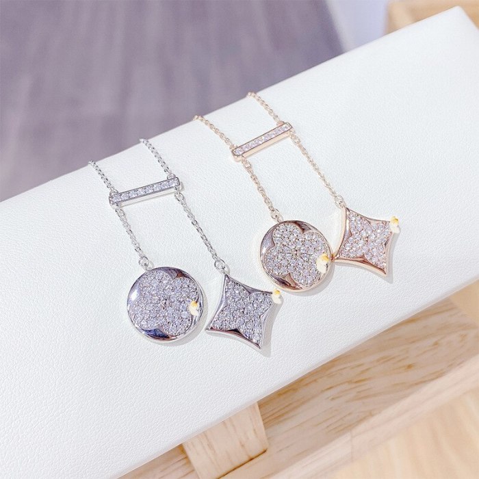 Clover Necklace Female French Geometric Diamond Square White Shell Clavicle Chain Jewelry Wholesale