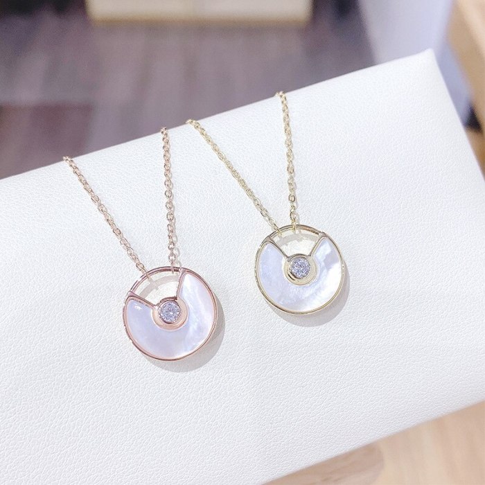 Korean Style Fashion Necklace Women's Simple Elegant White Shell Pendant Clavicle Chain Jewelry Wholesale