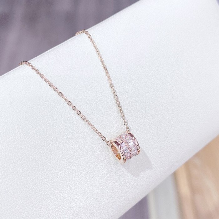 Fashionable Small Waist Necklace Women's Elegant New Fashionable Clavicle Chain Simple Pendant Ornament