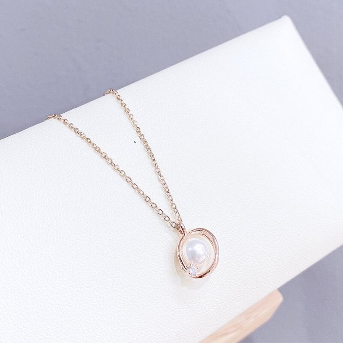 New Pearl Necklace for Women Ins Elegant Petal Clavicle Chain Pendant Trendy Necklace for Girlfriend