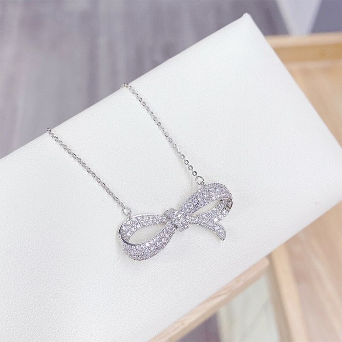 Women's Korean-Style Diamond Bow Necklace with Rose Gold Pendant