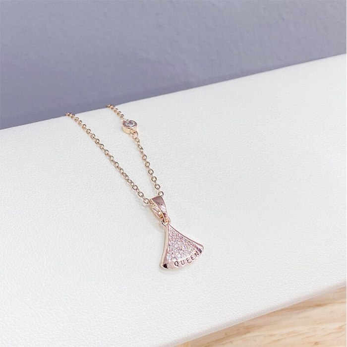 New Diamond Small Skirt Necklace Women's Simple All-Match Small Fan Clavicle Chain Pendant Ornament