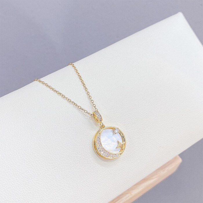 Micro Inlaid Zircon White Mother Shell Moon Necklace Fashionable Temperament Shell Star Moon Clavicle Chain Pendant Ornament
