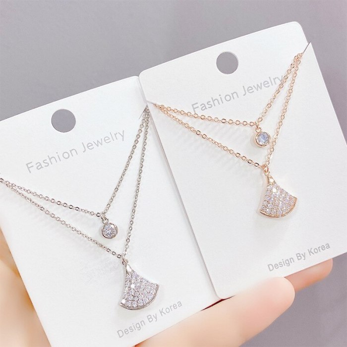 Small Skirt Fan-Shaped Necklace Women's Diamond Clavicle Chain Micro-Inlaid Zircon Rose Gold Women's Jewelry Pendant Wholesale