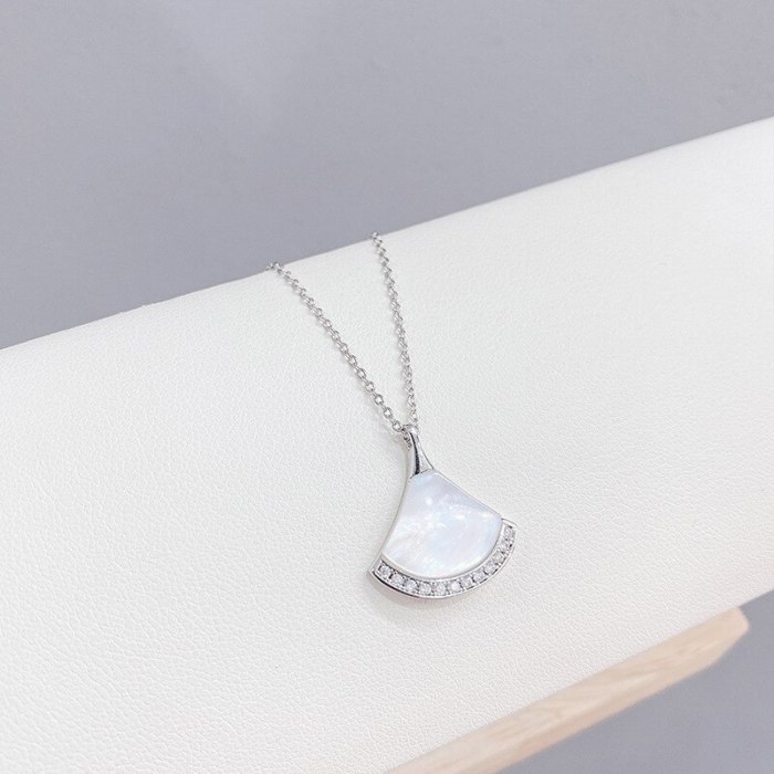 New Women's Necklace Korean Style Small Skirt Necklace Cute Simple Fan-Shaped Clavicle Chain Micro Inlaid Zircon Ornament