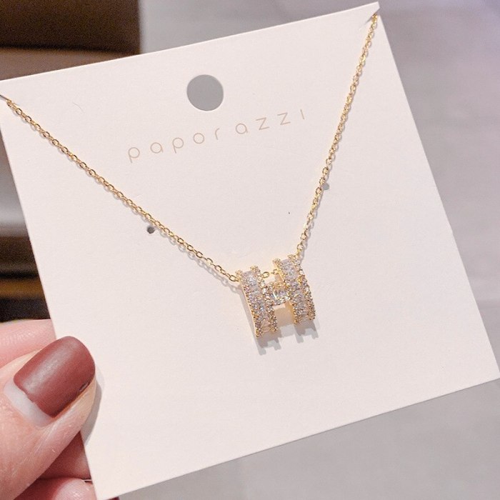 Necklace H Letter Necklace Female Micro Inlaid Zircon European and American Style Letter Accessories Clavicle Chain Pendant