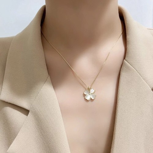 Korean Style Micro-Inlaid Opal Clover Necklace Simple All-Match Elegant Golden Clavicle Chain Pendant