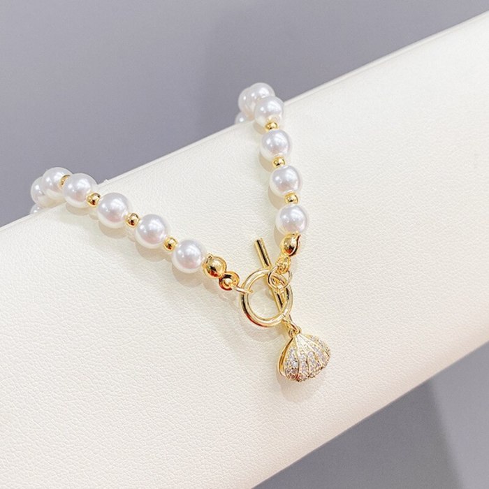 European and American Jewelry Shaped Pearl Necklace Micro Inlaid Zircon Shell Clavicle Chain Pendant Necklace Ornament Wholesale