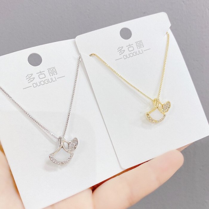 Fan-Shaped Ginkgo Leaf Necklace Women's Fashionable Clavicle Chain Simple Temperament Pendant Necklace Wholesale