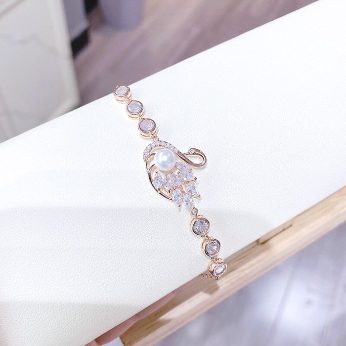 Fashion Sweet Swan Bracelet Korean Style Diamond Pearl All-Match New Bracelet Jewelry s050