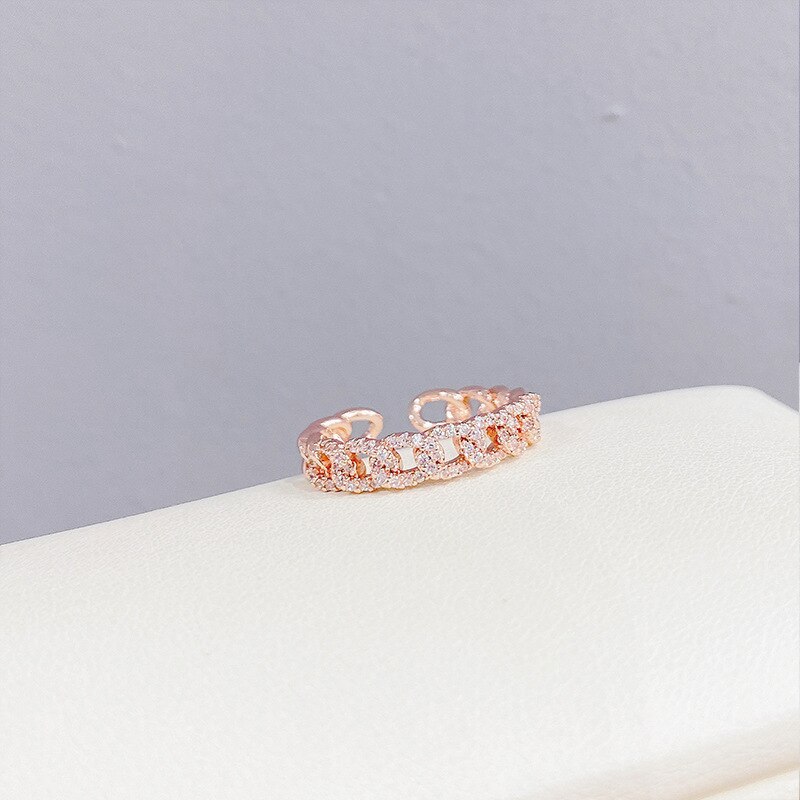 European and American Fashion Twisted String Twist Ring Female Rose Gold Plated Micro Inlaid Zircon Tail Ring Jewelry