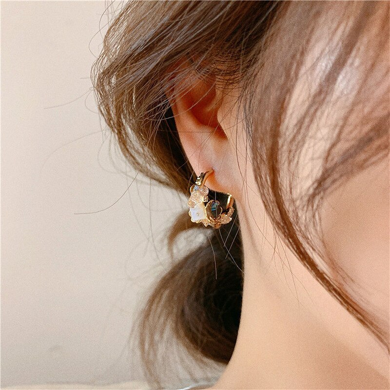Korean Retro Sterling Silver Needle Shell Flower Stud Earrings Handmade Petal Gold-Plated Earrings