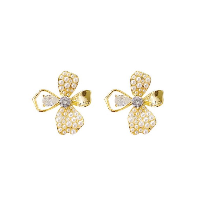 Sterling Silver Needle Personalized Flower Stud Earrings For Women Sweet Pearl Hollow-Out Petals Earrings Earrings