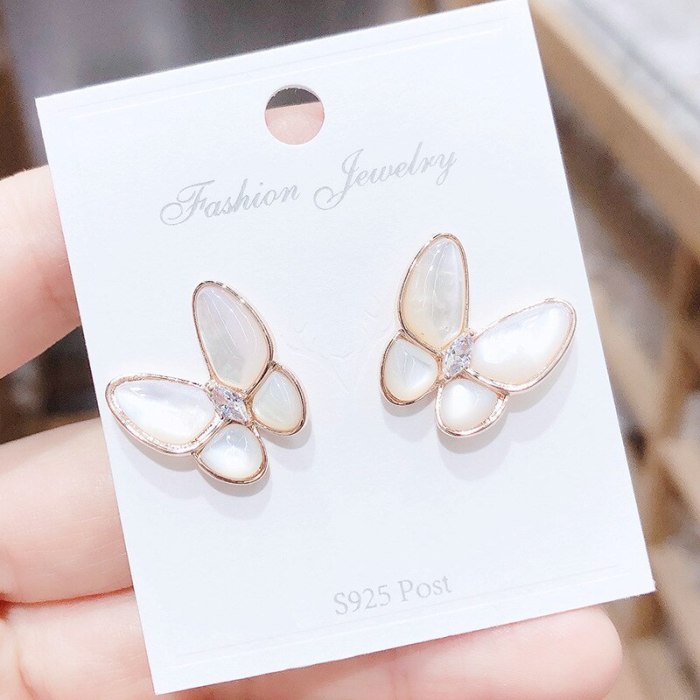 All-Match Sterling Silver Needle Micro-Inlaid Fashion Shell Butterfly Ear Clip White Shell Stud Earrings Ornament