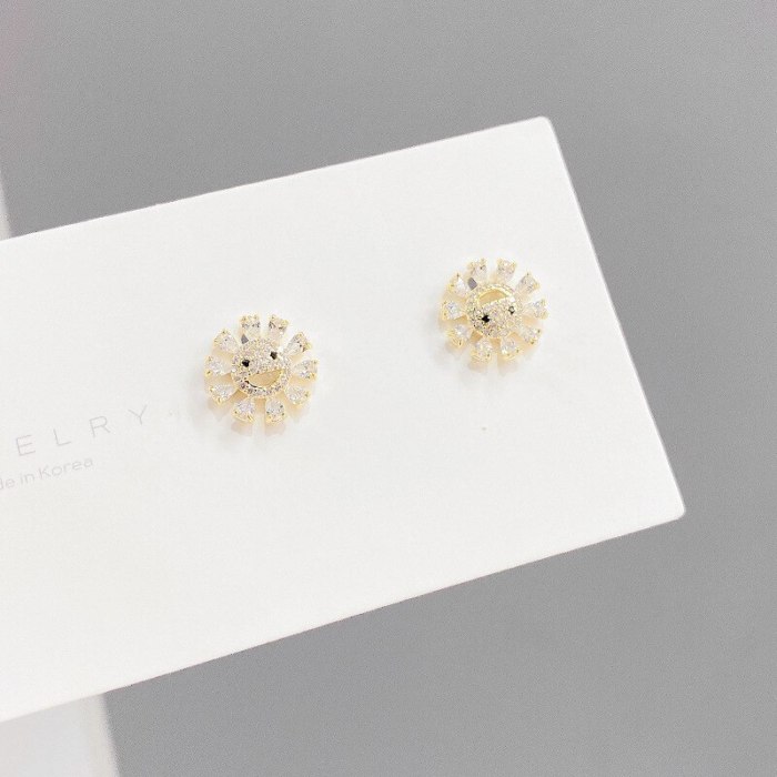 Korean Style New S925 Silver Needle Fashion Sunflower Earrings Summer Little Daisy Zircon Elegant Flower Earrings for Women