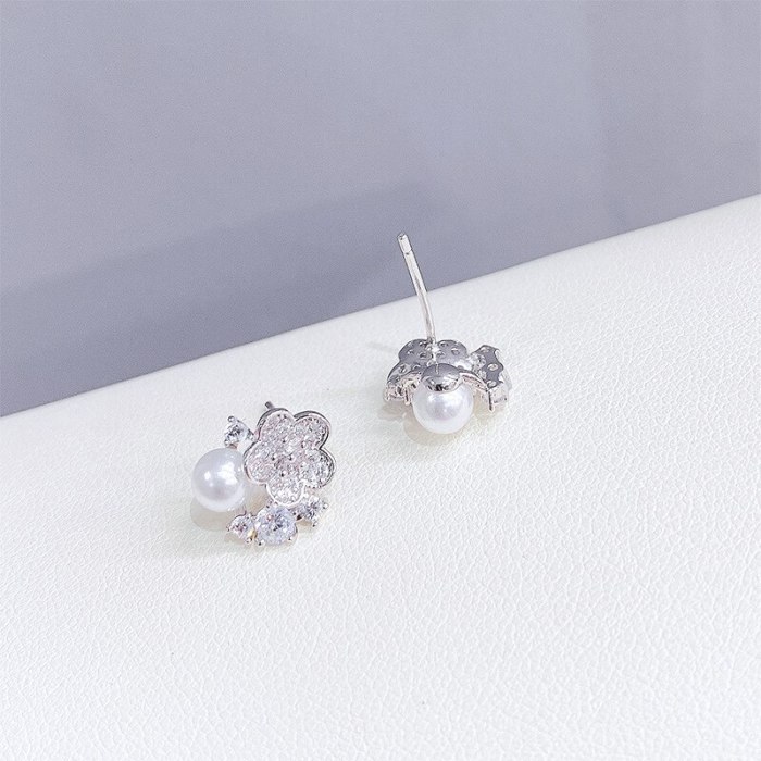 Sterling Silver Needle Geometric Circle and Pearl Stud Earrings Korean Gentle Elegant Stud Earrings Personality Wild Earrings