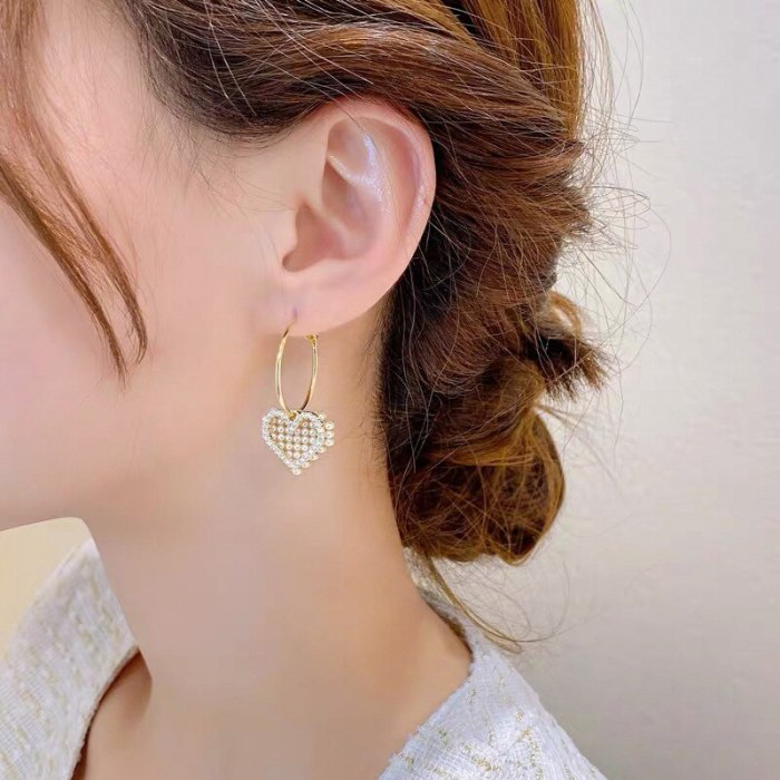Sterling Silver Needle Creative Heart-Shaped Zircon Stud Earrings Simple Korean Fashion All-Match Ornament