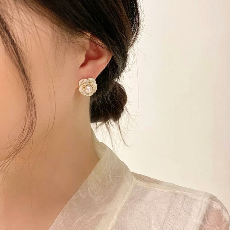 Korean Style 3D Micro-Inlaid Camellia Dripping Shell Stud Earrings Female Fresh Sweet Flower Stud Earrings