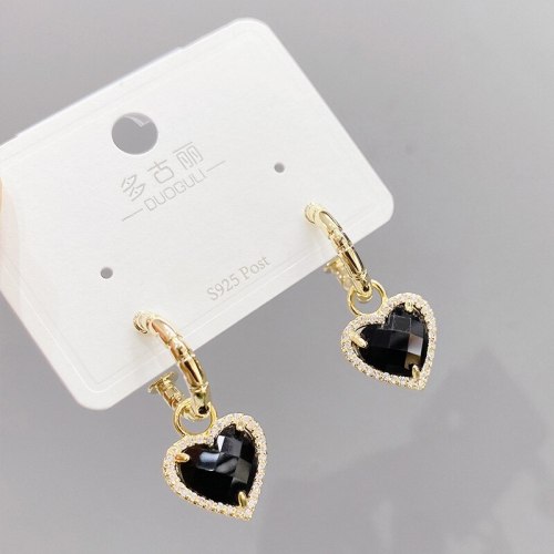 European Personalized Heart-Shaped Women's Stud Earrings Ins Fashion Jewelry Black Peach Heart S925 Silver Needle Earrings