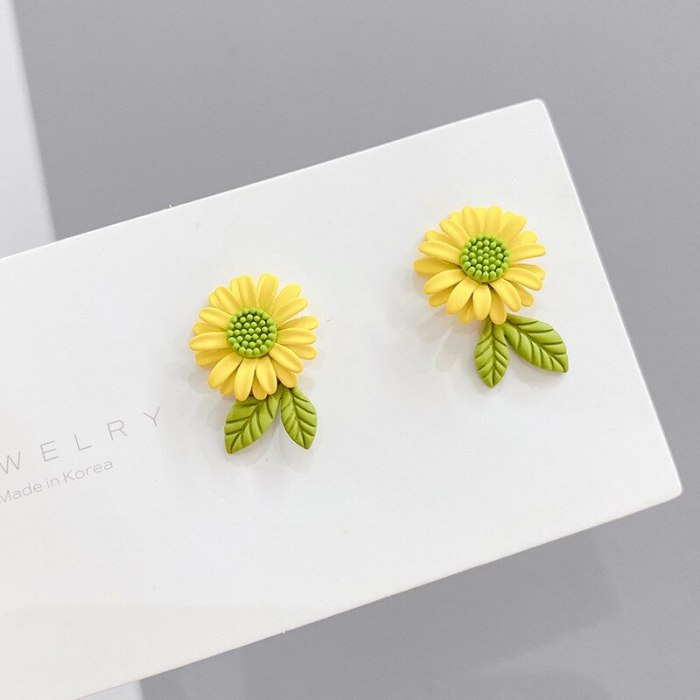 Daisy Stud Earrings Sweet Spring Fresh S925 Silver Needle Elegant Lady Small Flower Sunflower Earrings Jewelry