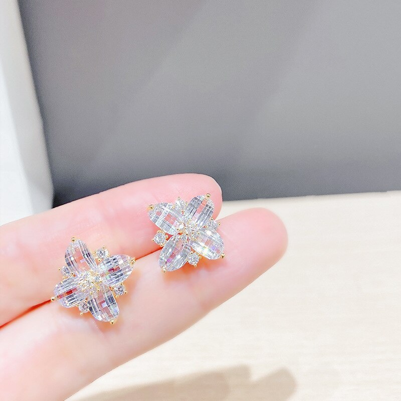 Korean Fashion Crystal Zircon Petal Earrings New Trendy Graceful Online Influencer Sterling Silver Needle Stud Earrings
