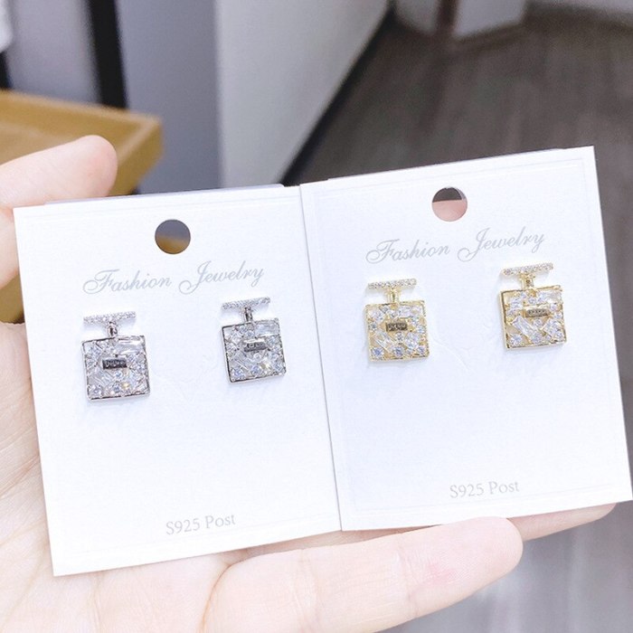 Fashion Design Micro Zircon-Encrusted Stud Earrings 925 Silver Needle Graceful and Petite Perfume Bottle Earrings Earrings