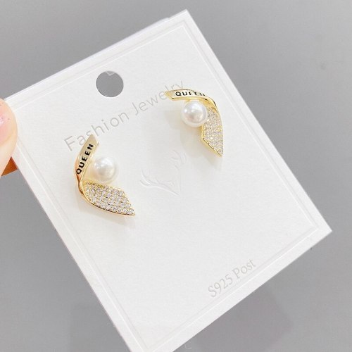 Korean-Style Simple Small Wings Pearl Stud Earrings Elegant Girl Sweet Earrings S925 Silver Needle