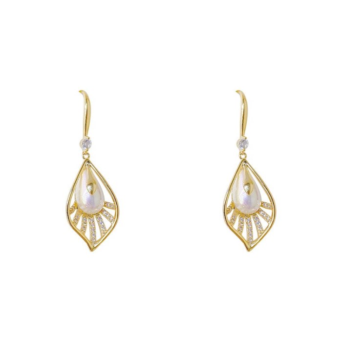 Sterling Silver Needle European, American and French Style Simple Pearl Earrings Leaves Micro Zircon-Encrusted Stud Earrings