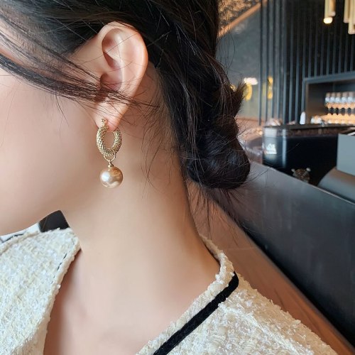 Sterling Silver Needle Ear Clip Korean Style U-Shaped Metal Twist Pearl Earrings French Style Vintage Circle Earrings Women