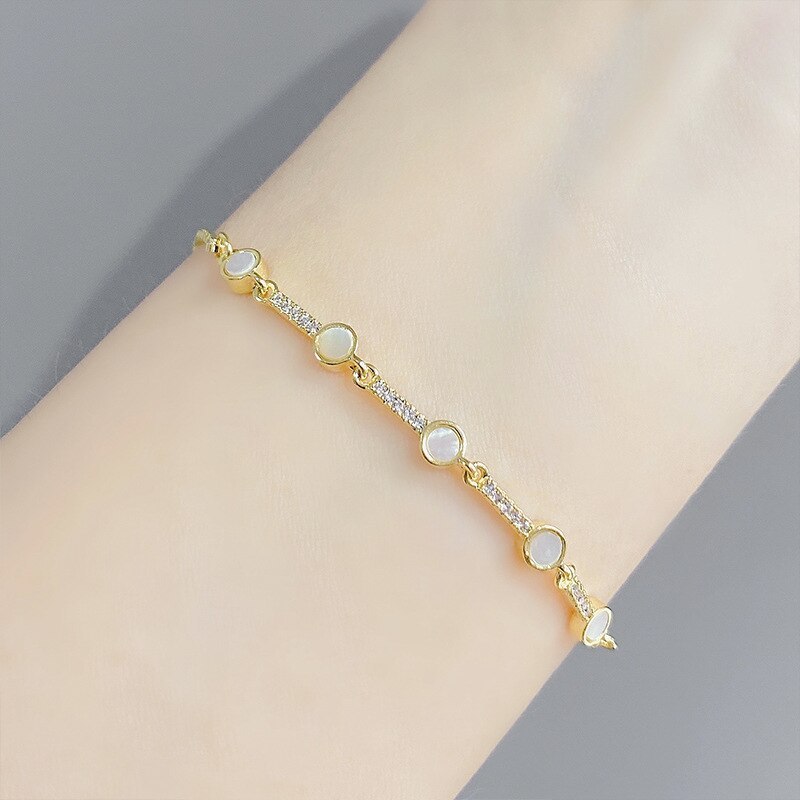 Women's Korean-Style Fashionable Gold-Plated Pull Bracelet Special-Interest Design Light Luxury Shell Bracelet