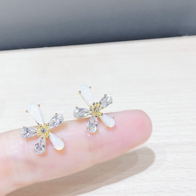 Korean Sterling Silver Needle Zircon Hollow Flower Earrings Petals Fresh All-Match Temperamental Stud Earrings