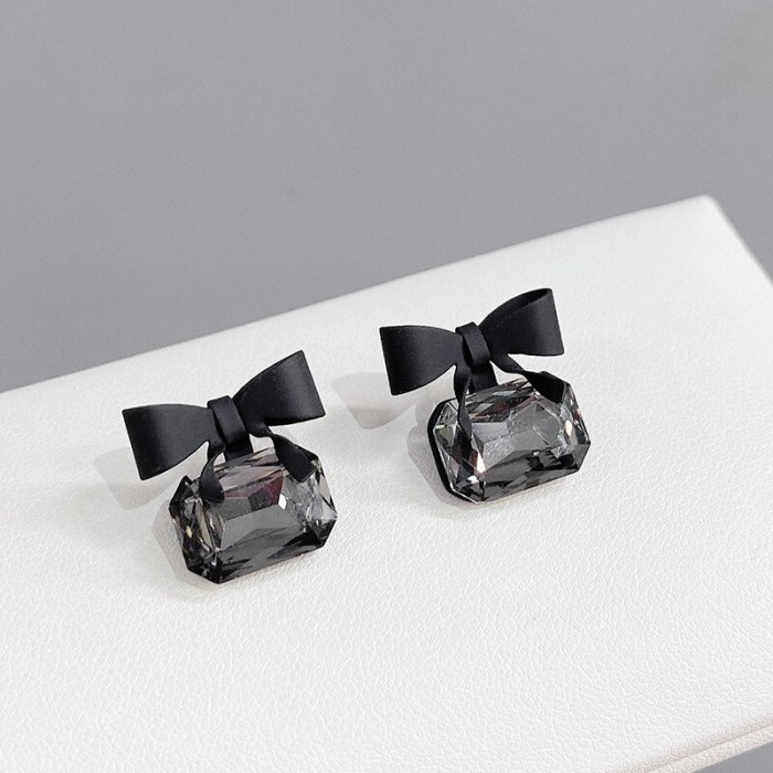 Sterling Silver Needle Earrings Women's New Trendy Minimalist Bowknot Earrings Elegant Earrings