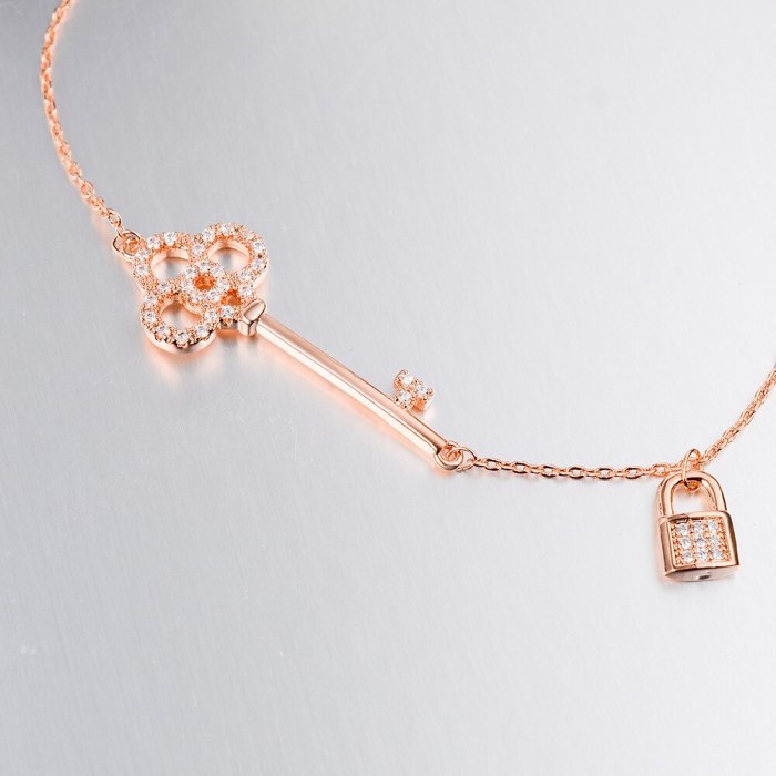 Fashion Elegant Key Lock Niche Jewelry Japanese and Korean New Girls' Bracelet Small Jewelry Wholesale