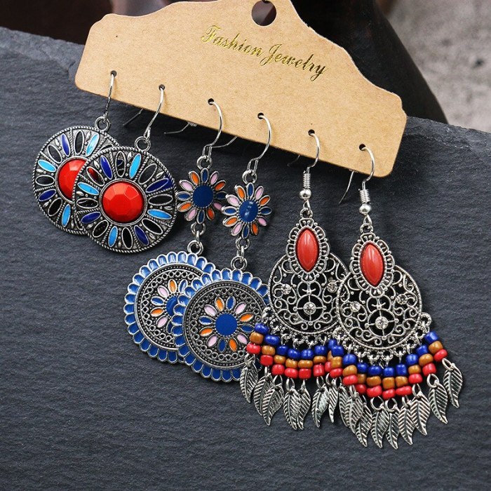Hot Sale Set Of Ornaments European And American Style Fashion Earrings Female Creative Drop-Shaped Metal Alloy Earrings Jewelry