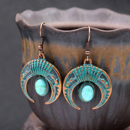 Metal Alloy Earrings Female Japanese And Korean Fashion Crescent Simple Personality Accessories Inlaid Turquoise Ear Rings