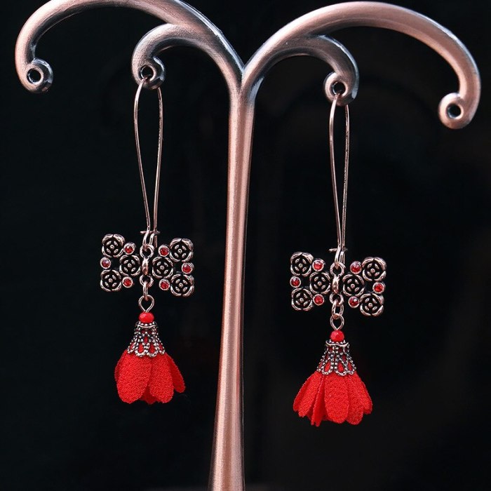 Korean Style Flower Earrings for Women Graceful Personality Red New Year Accessories Chinese Style New Year Celebration Ornament
