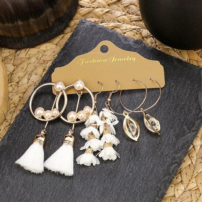 Simple Earrings Multi-Piece European and American New Large Ring Accessories Flower Tassel Earrings Fashion Combination