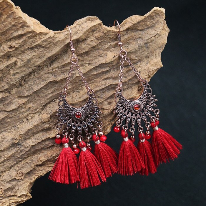 Chinese Style Earrings for New Year Female Festive Red Fanshaped Eardrops Retro Ethnic Style Fashion Tassel Accessories