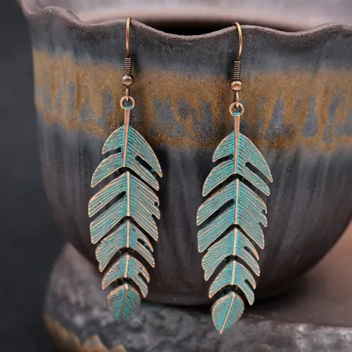 New Fashion Retro Alloy Earring Women's Hot Sale Leaf Earrings European and American Popular Ornament Wholesale