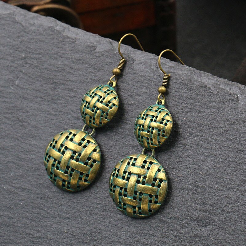Vintage Distressed Hollow Stud Earrings Personality Stylish round Earrings Woven Texture Alloy Earring Factory Wholesale