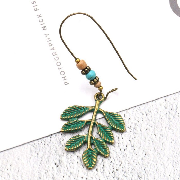 Popular Big Ornament Ear Hook Leaf Pendant Earrings Female Creative European and American Style Fashion Earrings