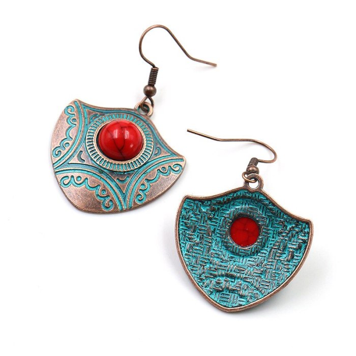 Europe and America Creative Earrings Fashion Retro Distressed Lines Metal Alloy Earrings Red and Green Turquoise Accessories