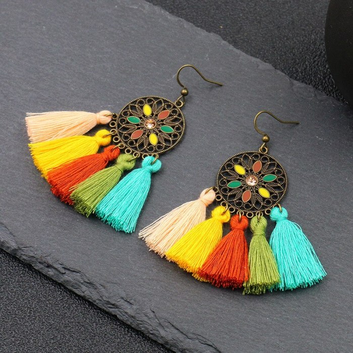 Hot Sale European And American Fashion Tassel Earrings Women Bohemian Ethnic Style Accessories Popular Earrings Jewelry