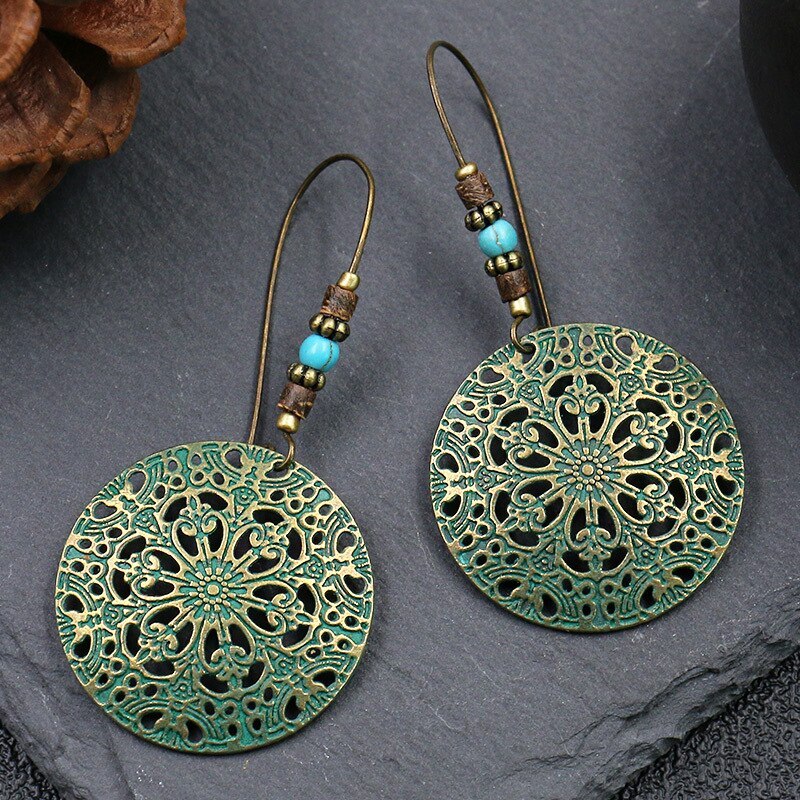 Vintage Metal Alloy Earrings Women European and American Fashion Cool Vintage Earrings Bohemian round Pendant Wholesale